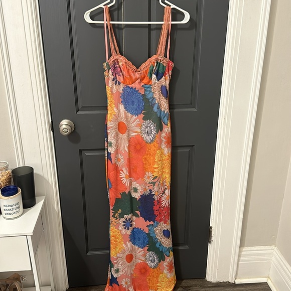 Floral Billy J dress - Picture 4 of 4
